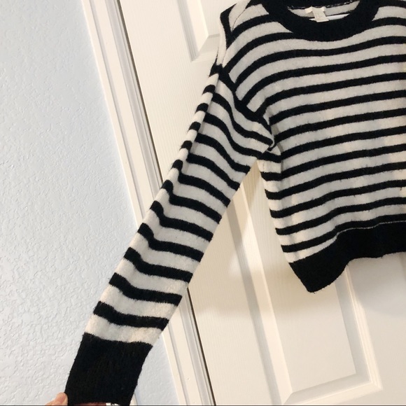 H&M black and white strap sweater - Picture 5 of 6